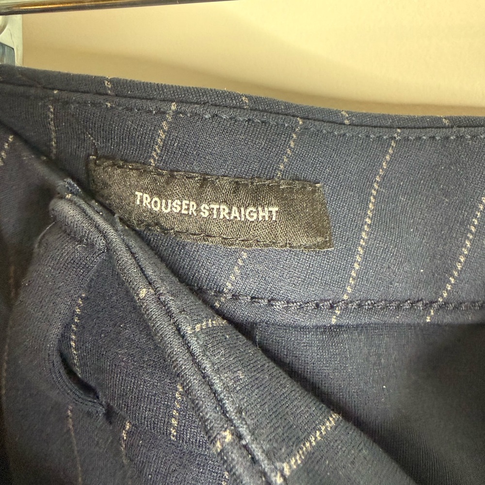Women’s Torrid Classic Navy Pinstripe Trousers, size 26 - Picture 6 of 11